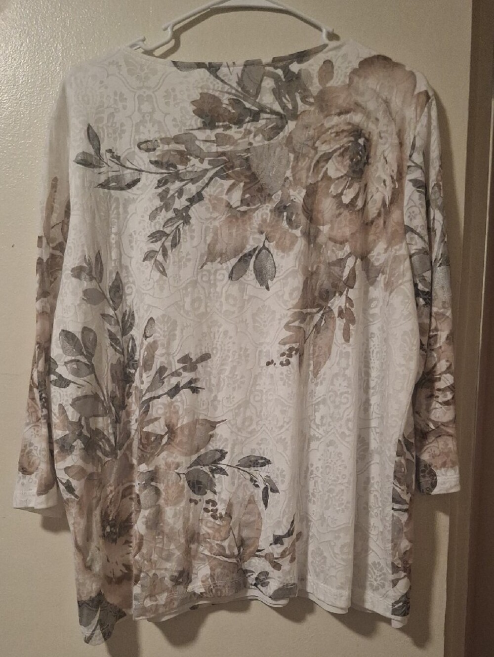 Alfred Dunner White Floral Scoop Neck Long Sleeve Top - Picture 3 of 3